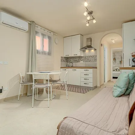 Ferienhaus Depandance Con Piscina Punta Molara
