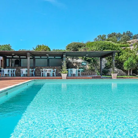 Depandance Con Piscina Ferienhaus Punta Molara